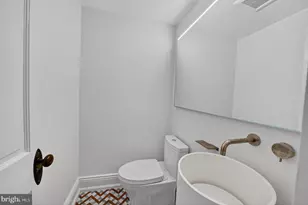 917 O St NW, Washington, DC 20001 - Photo 9