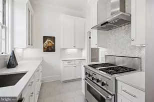 322 2nd St SE, Washington, DC 20003 - Photo 9