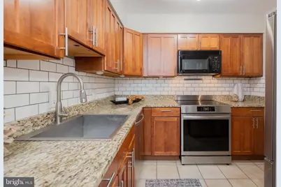 1432 East Capitol Street NE #1432, Washington, DC 20003 - Photo 3