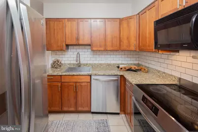 1432 East Capitol Street NE #1432, Washington, DC 20003 - Photo 5
