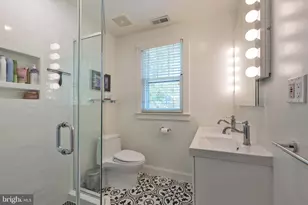 5534 Nevada Ave NW, Washington, DC 20015 - Photo 29