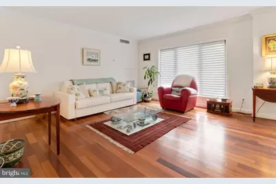 1080 Wisconsin Avenue NW #405, Washington, DC 20007 - Photo 7