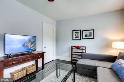 1211 33rd Street NW #2, Washington, DC 20007 - Photo 5