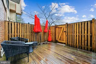 73 Hawthorne Ct NE, Washington, DC 20017 - Photo 9