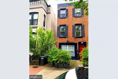 339 SE 11th Street SE, Washington, DC 20003 - Photo 1