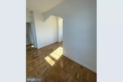 1010 25th Street NW #811, Washington, DC 20037 - Photo 9