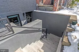 3217 Warder St NW, Washington, DC 20010 - Photo 29