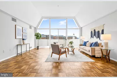 700 7th Street SW #826, Washington, DC 20024 - Photo 3