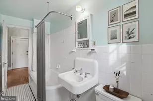 2040 Belmont Rd NW, Washington, DC 20009 - Photo 5