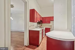 17 Logan Cir NW, Washington, DC 20005 - Photo 23