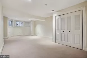 17 Logan Cir NW, Washington, DC 20005 - Photo 41