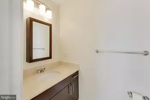 910 M St NW, Washington, DC 20001 - Photo 19