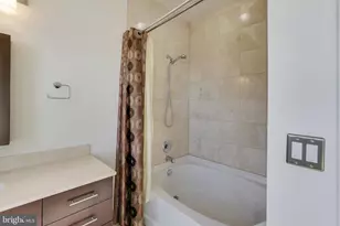 910 M St NW, Washington, DC 20001 - Photo 29