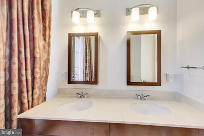 910 M Street NW #1022, Washington, DC 20001 - Photo 37