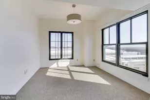 910 M St NW, Washington, DC 20001 - Photo 25