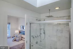 237 16th St SE, Washington, DC 20003 - Photo 25