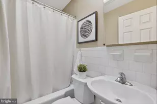 3413 Q St NW, Washington, DC 20007 - Photo 11