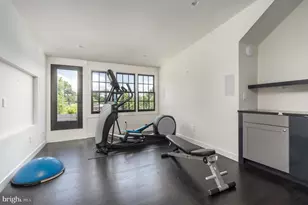 1683 34th St NW, Washington, DC 20007 - Photo 33