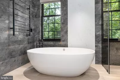 1683 34th Street NW, Washington, DC 20007 - Photo 27