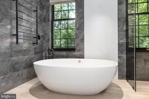 1683 34th St NW, Washington, DC 20007 - Photo 27