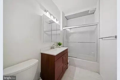 1711 35th Street NW #1, Washington, DC 20007 - Photo 5