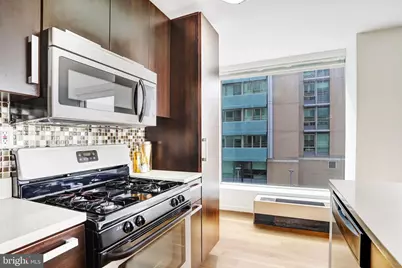 1101 3rd Street SW #206, Washington, DC 20024 - Photo 9