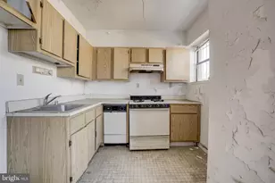 1669 Columbia Rd NW, Washington, DC 20009 - Photo 17