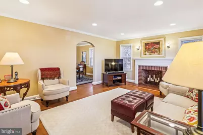 5833 Nebraska Avenue NW, Washington, DC 20015 - Photo 9