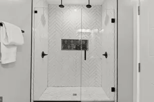 716 Kearny St NE, Washington, DC 20017 - Photo 21