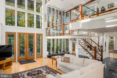 2807 Chesterfield Place NW, Washington, DC 20008 - Photo 3