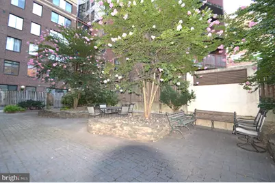 1245 13th Street NW #902, Washington, DC 20005 - Photo 23