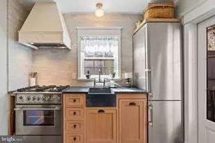 1342 27th St NW, Washington, DC 20007 - Photo 9