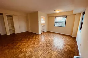 1801 Clydesdale Pl NW, Washington, DC 20009 - Photo 3
