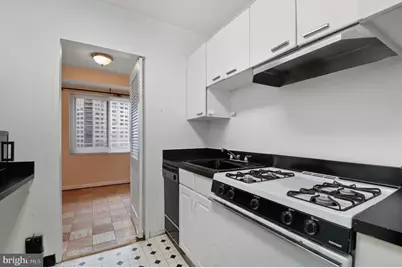 [Address not provided], Washington, DC 20016 - Photo 5