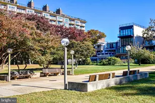 73 G St SW, Washington, DC 20024 - Photo 57