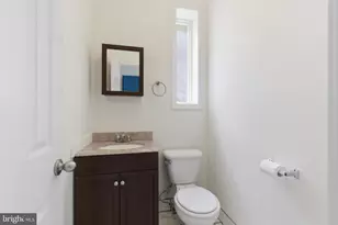636 Columbia Rd NW, Washington, DC 20001 - Photo 9
