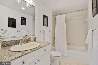 777 7th Street NW #1013, Washington, DC 20001 - Photo 15