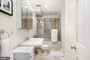 1212 M St NW, Washington, DC 20005 - Photo 25