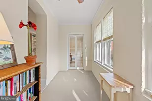 1657 31st St NW, Washington, DC 20007 - Photo 9