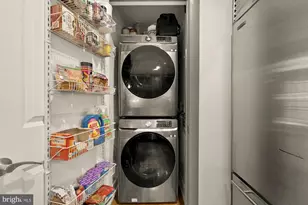 215 I St NE, Washington, DC 20002 - Photo 11