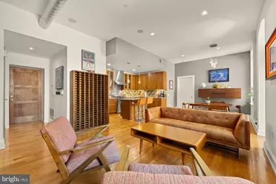 215 I Street NE #311, Washington, DC 20002 - Photo 7