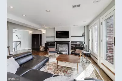 2370 Champlain Street NW #34, Washington, DC 20009 - Photo 3