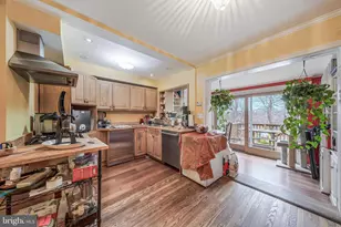 2018 Tunlaw Rd NW, Washington, DC 20007 - Photo 5