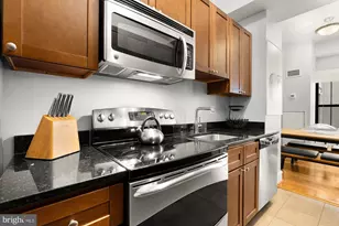 1613 Harvard St NW, Washington, DC 20009 - Photo 17