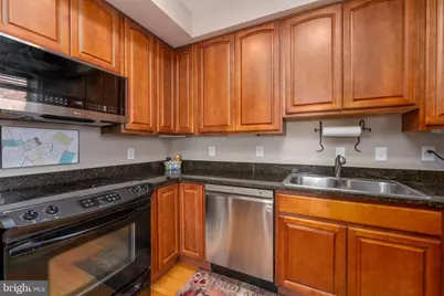 610 Irving Street NW #306, Washington, DC 20010 - Photo 13