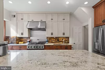 2828 27th Street NW, Washington, DC 20008 - Photo 13