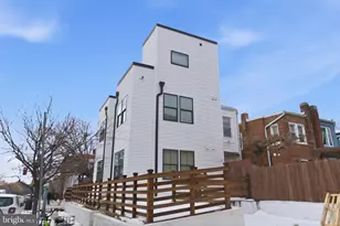 1001 Kenyon St NW, Washington, DC 20010 - Photo 7