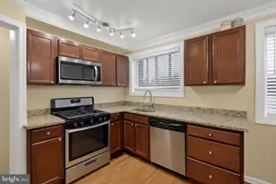 4213 Fort Dupont Terrace SE, Washington, DC 20020 - Photo 3