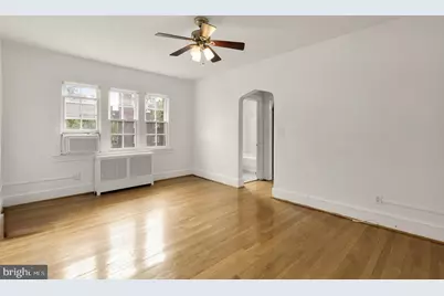 222 Farragut Street NW #204, Washington, DC 20011 - Photo 3