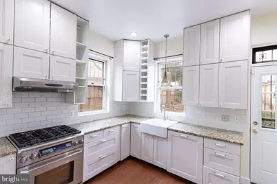 315 12th Street SE, Washington, DC 20003 - Photo 7